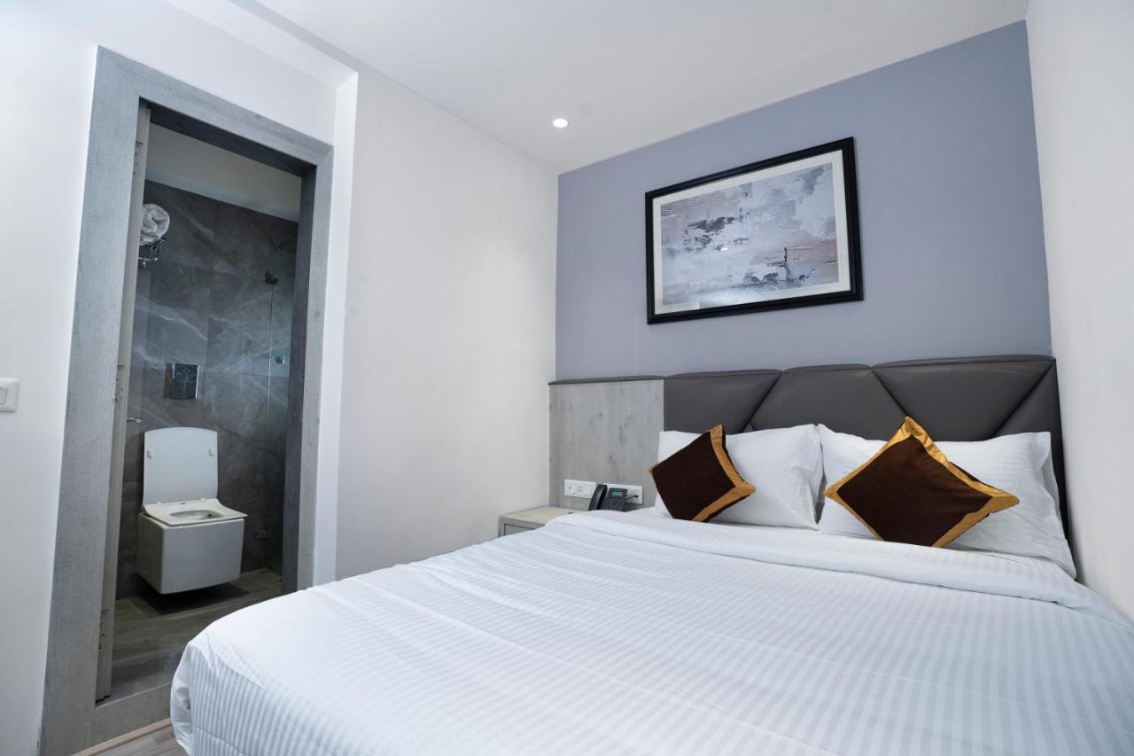 Poiisse Hotell Kolkata Eksteriør bilde