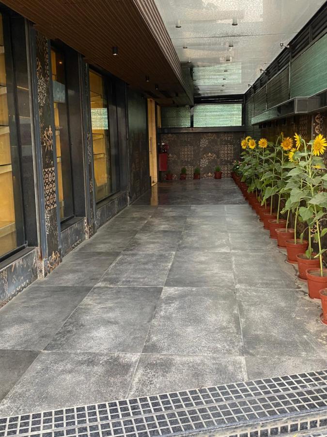 Poiisse Hotell Kolkata Eksteriør bilde